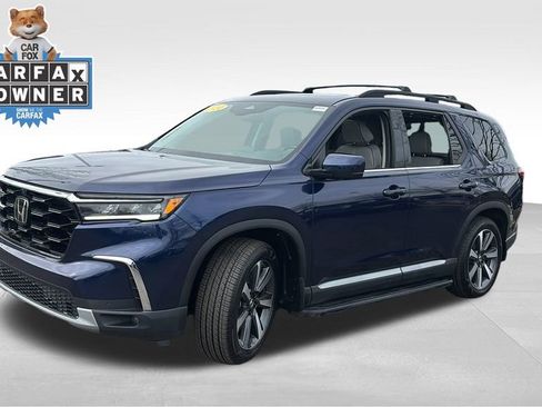 Used 2024 Honda Pilot Elite image 3