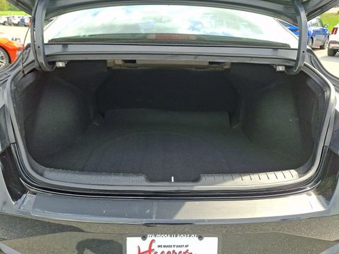 Used 2023 Hyundai Elantra SEL FWD image 28