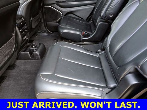 Used 2022 Jeep Grand Cherokee L Limited image 26