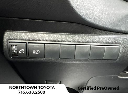 Used 2023 Toyota Corolla SE FWD image 31