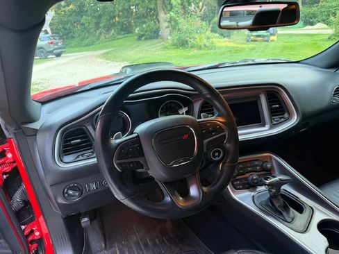 Used 2019 Dodge Challenger R/T RWD image 25