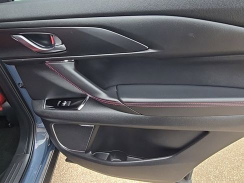 Used 2023 MAZDA CX-9 Carbon Edition image 29