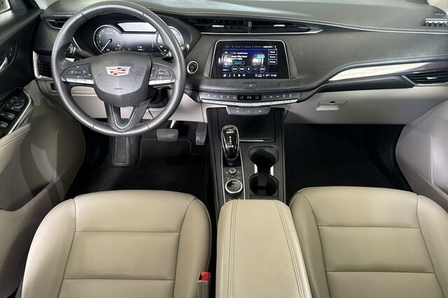 Used 2021 Cadillac XT4 Luxury w/ Driver Awareness Package FWD image 13