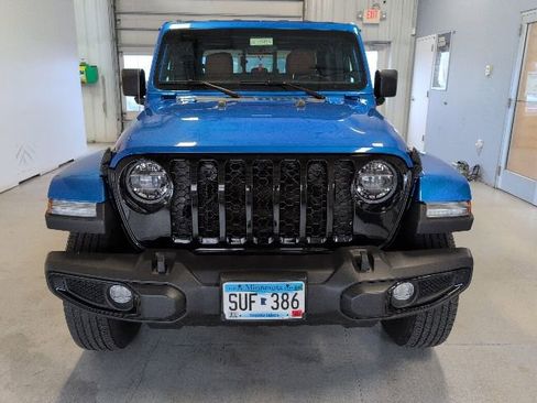 Used 2022 Jeep Gladiator Sport AWD/4WD image 8