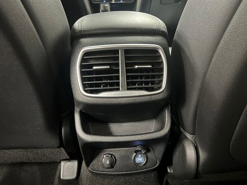 Used 2020 Hyundai Santa Fe SEL image 15