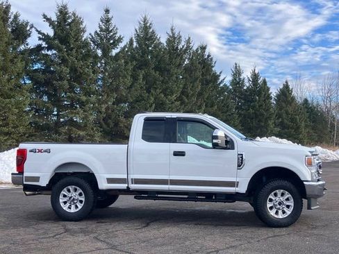 Used 2021 Ford F350 XLT w/ Snow Plow Prep Package image 22