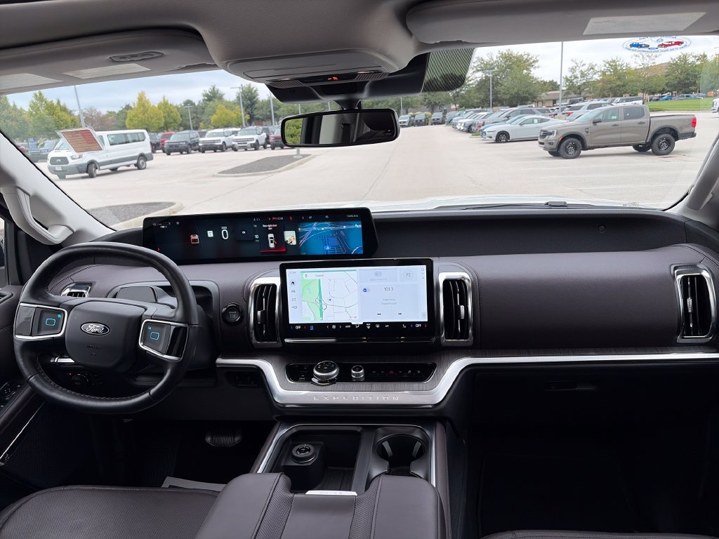 Used 2026 Ford Expedition Max Platinum w/ Platinum Ultimate Package AWD/4WD image 44