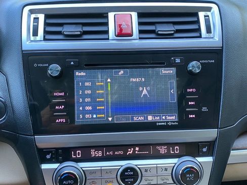Used 2016 Subaru Outback 2.5i Limited AWD/4WD image 30