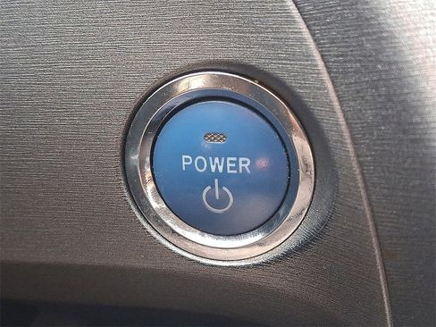 Used 2015 Toyota Prius Four image 14