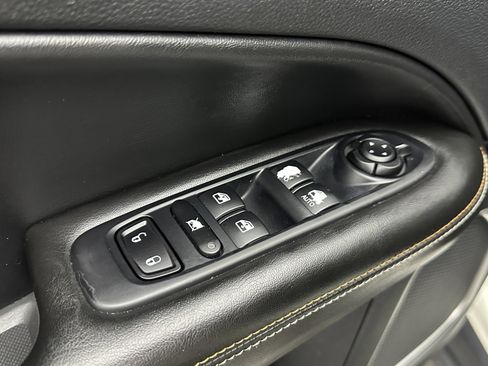 Used 2020 Jeep Compass Sport image 11