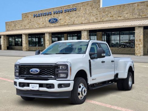 New 2026 Ford F350 4x4 Crew Cab DRW Super Duty image 2