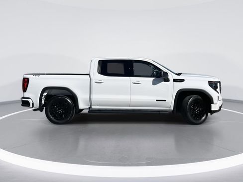 New 2026 GMC Sierra 1500 Elevation w/ LPO, Elevation Black Package AWD/4WD image 2