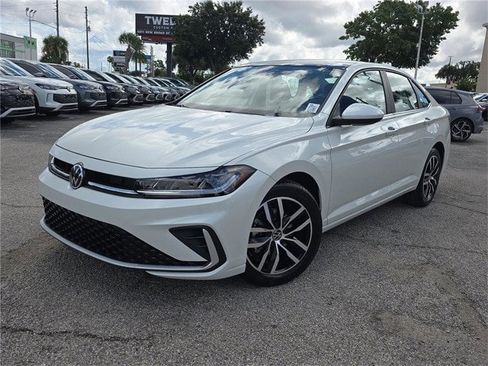 New 2025 Volkswagen Jetta SE image 27