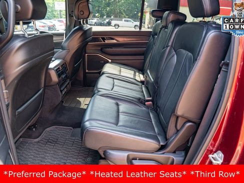 Used 2023 Jeep Wagoneer L Series III w/ Preferred Equipment Group AWD/4WD image 18