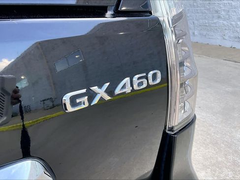 Used 2014 Lexus GX 460 w/ Premium Package AWD/4WD image 27