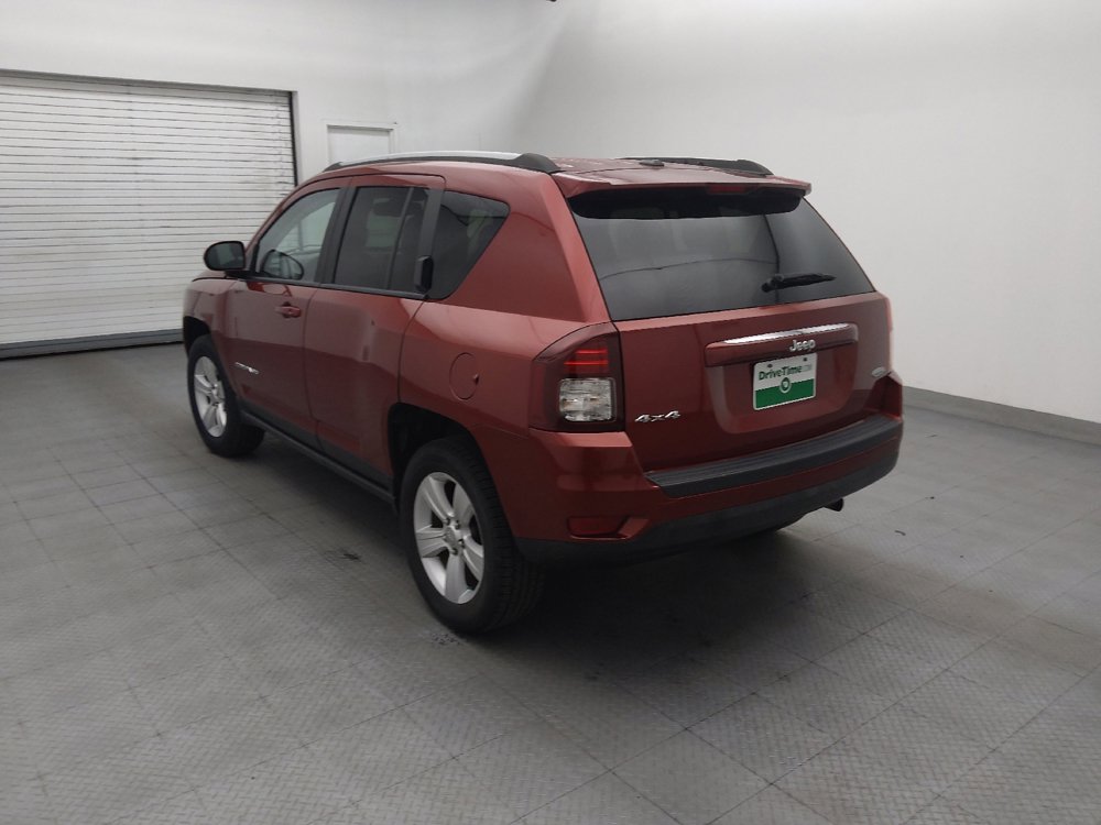 Used 2017 Jeep Compass Latitude AWD/4WD image 5
