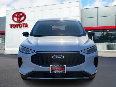 Used 2025 Ford Escape Active image 9