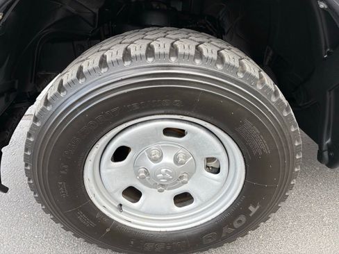 Used 2014 RAM 1500 4x4 Crew Cab w/ Protection Group image 29