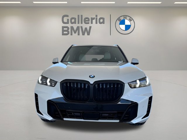Certified 2026 BMW X5 sDrive40i w/ M Sport Package RWD image 3