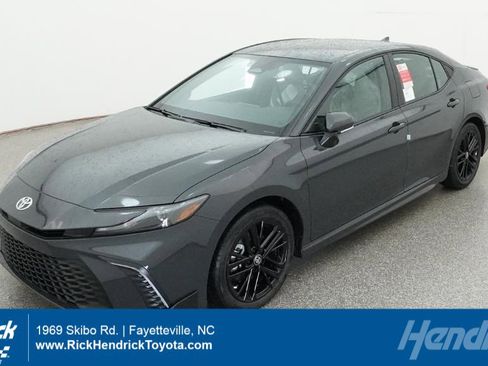 New 2026 Toyota Camry SE FWD image 1