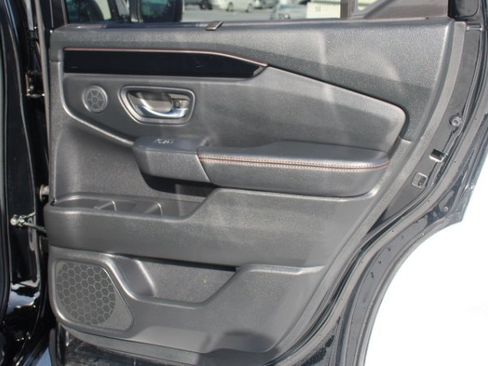 Used 2024 Honda Pilot TrailSport image 18