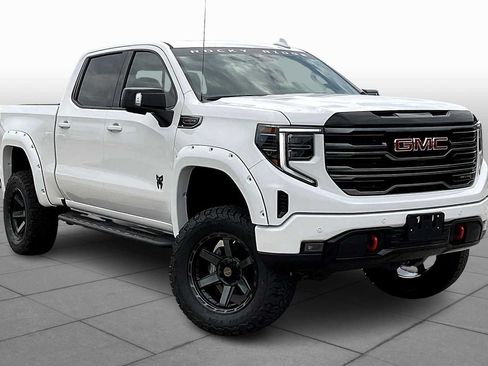 New 2025 GMC Sierra 1500 AT4 w/ AT4 Premium Package AWD/4WD image 2