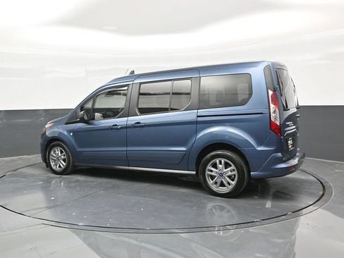 Used 2023 Ford Transit Connect XLT FWD image 4