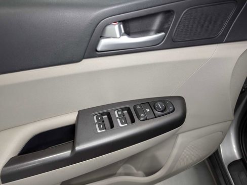 Used 2020 Kia Sportage LX image 38