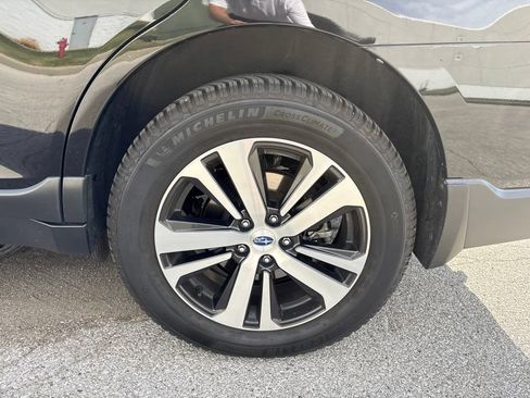 Used 2018 Subaru Outback 2.5i Limited AWD/4WD image 21