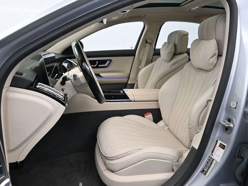 Used 2023 Mercedes-Benz S 580 4MATIC Sedan image 5