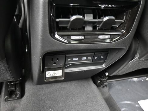New 2026 Jeep Grand Cherokee Limited w/ Limited Altitude Package RWD image 29