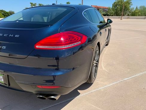 Used 2016 Porsche Panamera 4S w/ Premium Package Plus AWD/4WD image 19