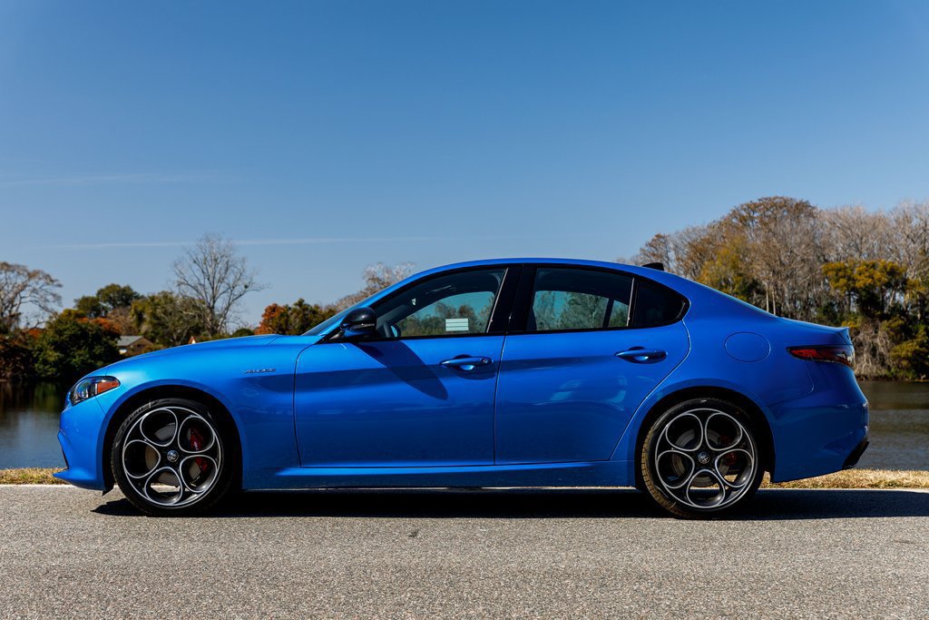New 2026 Alfa Romeo Giulia w/ Driving Assist Package RWD image 6