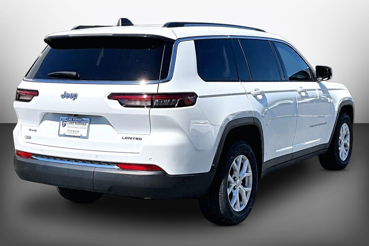 Used 2023 Jeep Grand Cherokee L Limited AWD/4WD image 8