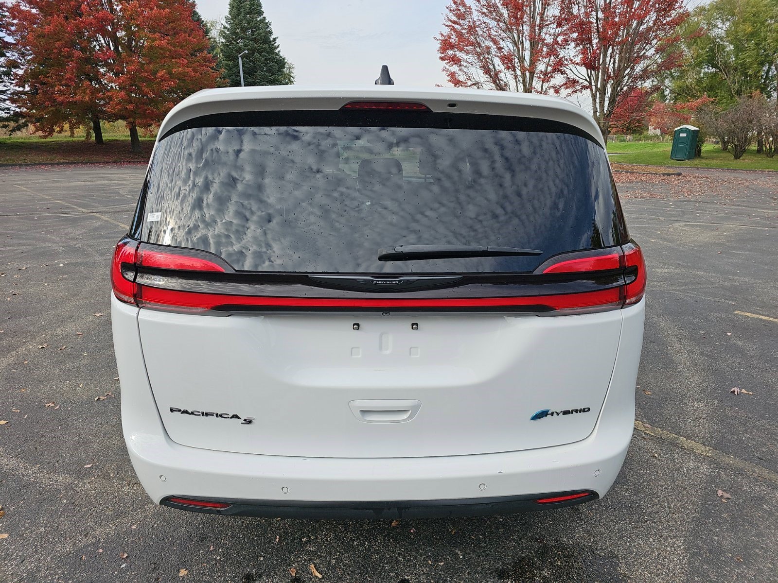 Used 2024 Chrysler Pacifica Limited FWD image 5