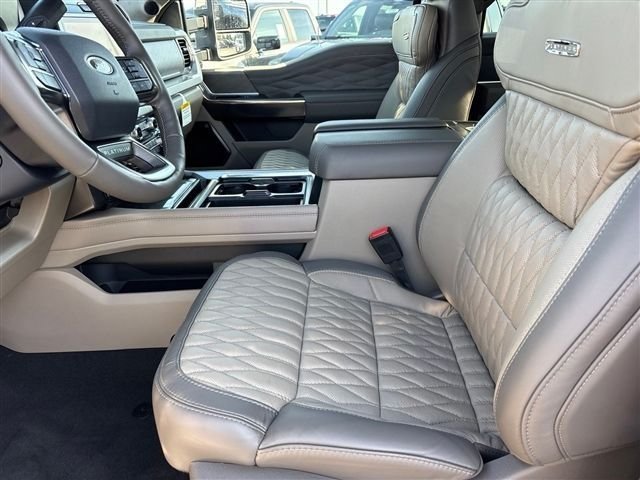 New 2026 Ford F250 Platinum w/ Platinum Plus Package AWD/4WD image 14