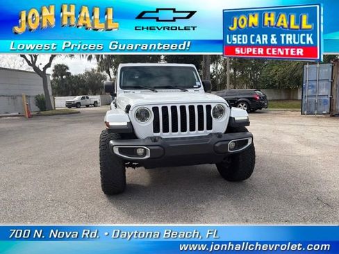 Used 2023 Jeep Gladiator Sport image 23