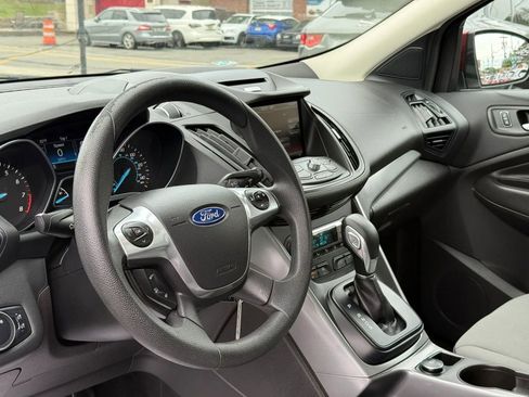 Used 2015 Ford Escape SE w/ Equipment Group 201A AWD/4WD image 22