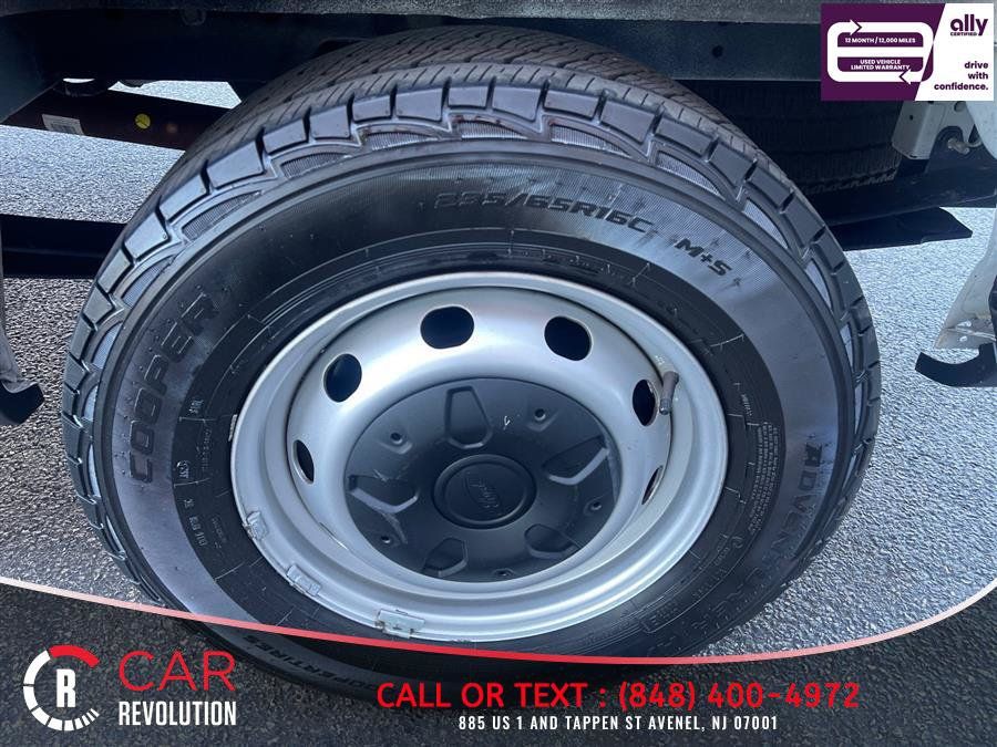 Used 2023 Ford Transit 250 Medium Roof w/ Load Area Protection Package RWD image 44