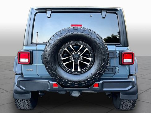 Used 2024 Jeep Wrangler Unlimited Sport AWD/4WD image 5