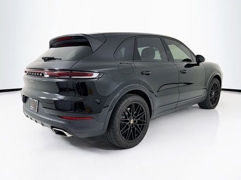 Certified 2024 Porsche Cayenne AWD/4WD image 7