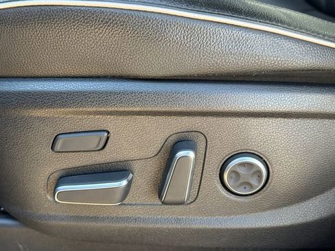 Used 2024 Hyundai Palisade Limited image 6