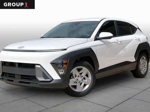 Used 2026 Hyundai Kona SE FWD image 1