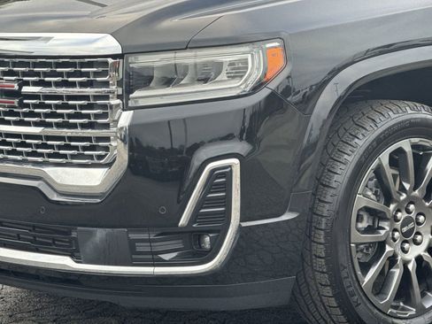 Used 2023 GMC Acadia Denali w/ Black Diamond Edition image 6