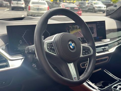 Used 2024 BMW X5 xDrive40i w/ M Sport Package AWD/4WD image 18