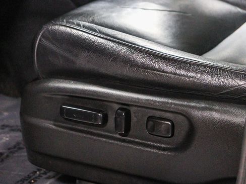 Used 2017 Honda Pilot Touring image 23