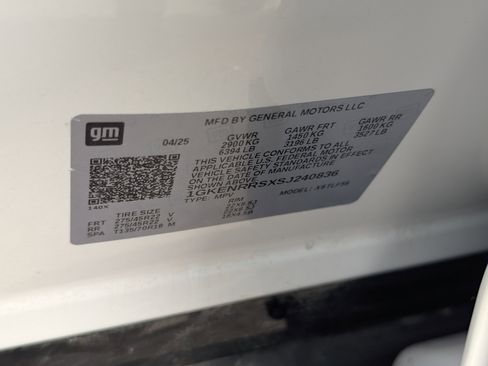 Used 2025 GMC Acadia Denali w/ Super Cruise Package image 17