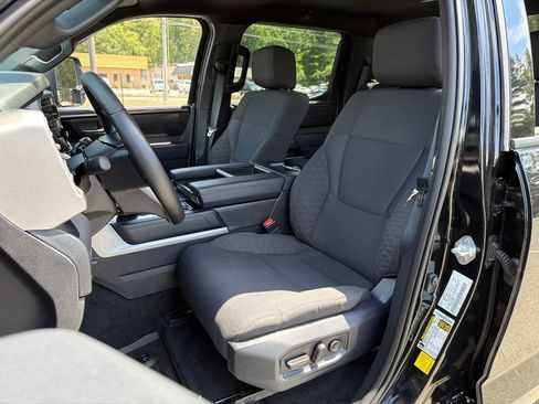 Used 2026 Toyota Tundra SR5 w/ SR5 Convenience Package AWD/4WD image 18