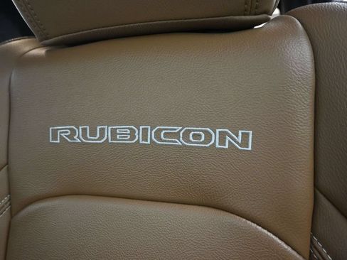 Used 2020 Jeep Gladiator Rubicon AWD/4WD image 11