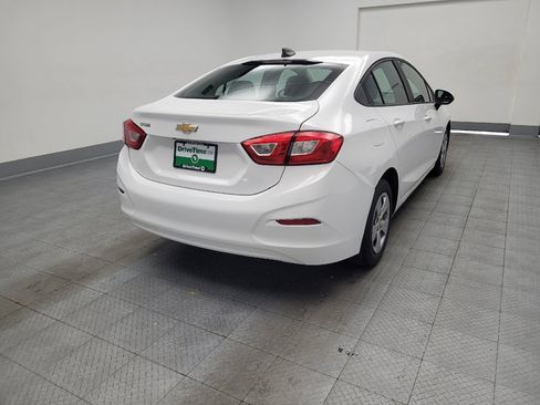 Used 2018 Chevrolet Cruze LS FWD image 7